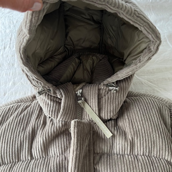 aritzia corduroy puffer - Picture 5 of 15